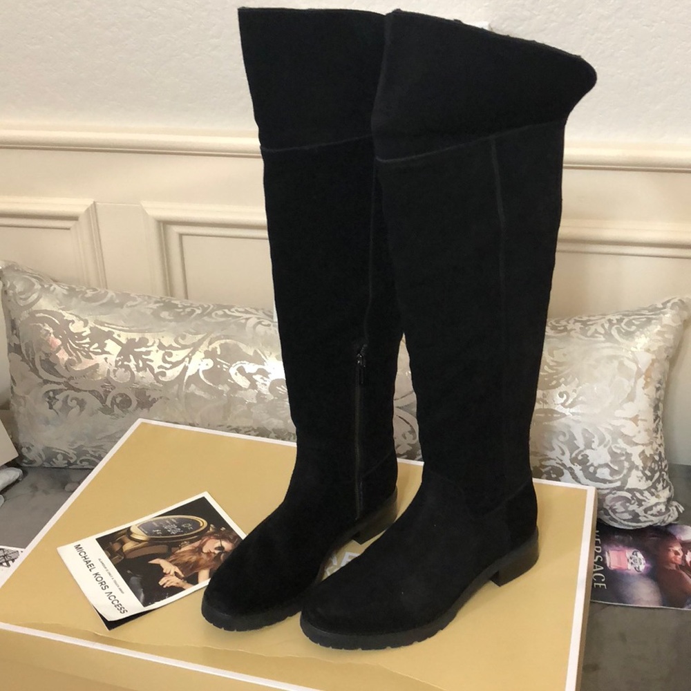 New in Box Michael Kors Boots Fold over 8 - Picture 6 of 9